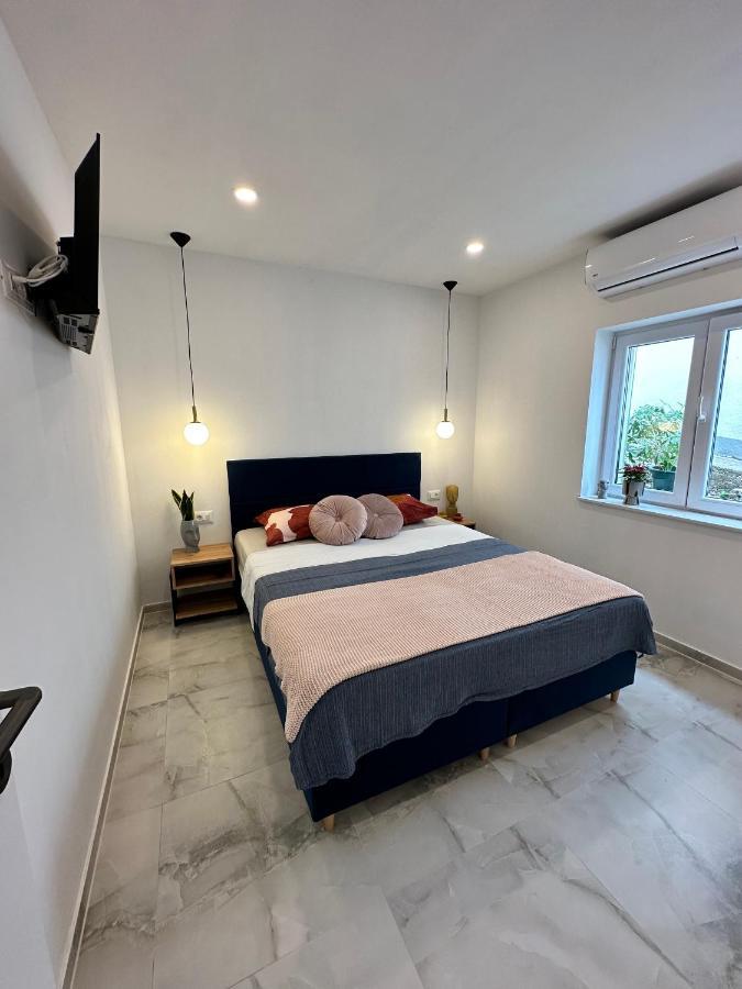 Olive View Apartment Brela Exterior foto